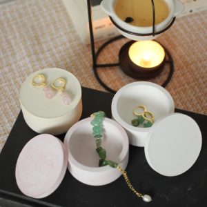 Gipsbecher mit Deckel "Moon Cake"