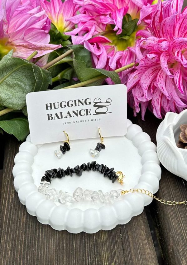 Schwarz & Weiß Armband / Ohrringe "Hugging Balance"